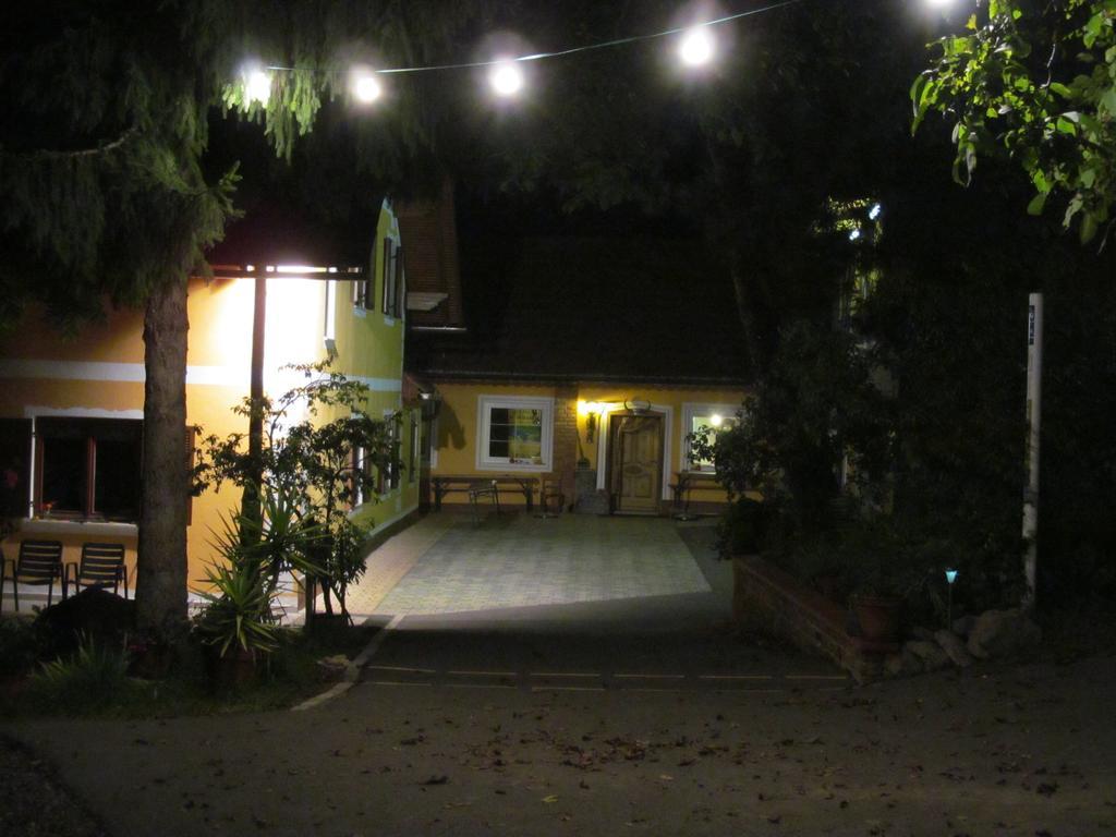 Appartement Weingut Schoberhof Bad Gleichenberg Quarto foto